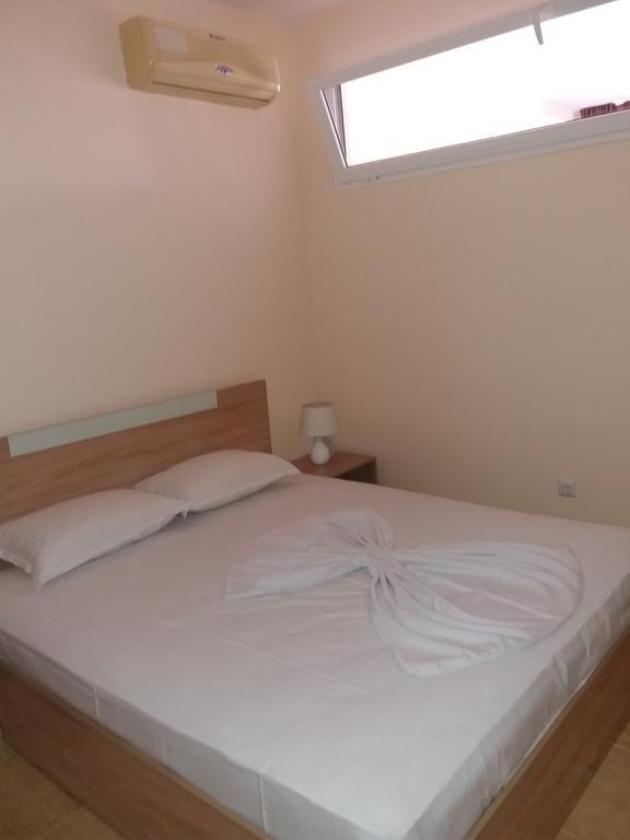 Golden Sea View Apartments 1 Поморіє Екстер'єр фото
