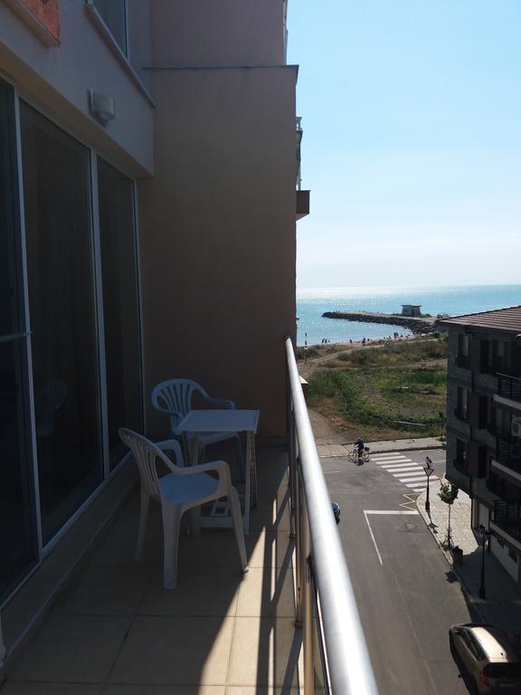 Golden Sea View Apartments 1 Поморіє Екстер'єр фото
