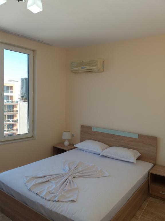 Golden Sea View Apartments 1 Поморіє Екстер'єр фото
